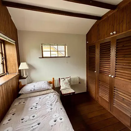 Bay View Ridge بانتري